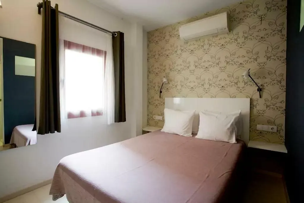 Old City Beach House برشلونة
